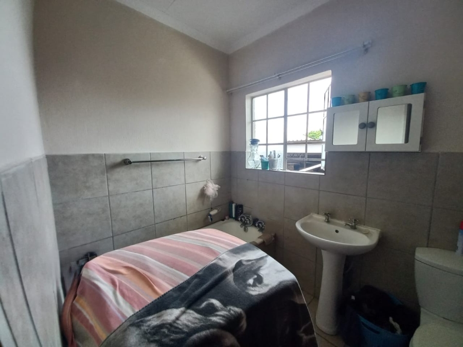 2 Bedroom Property for Sale in Rustenburg Central North West